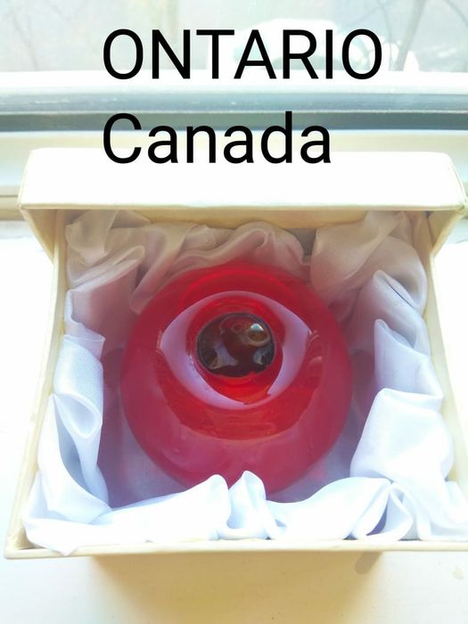 Яблоко, сувенир, стекло.Канада.