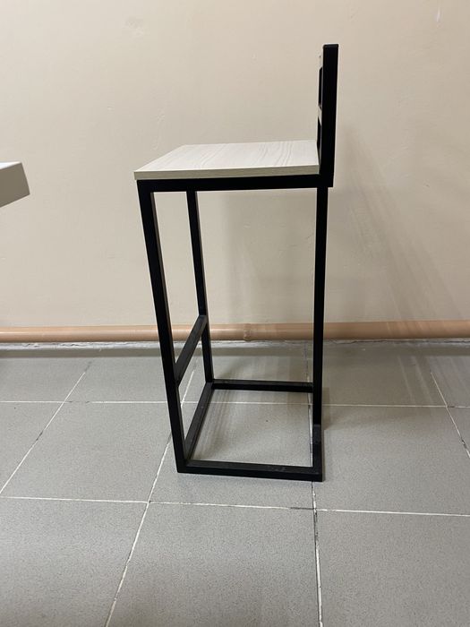 Продам барные стулья !