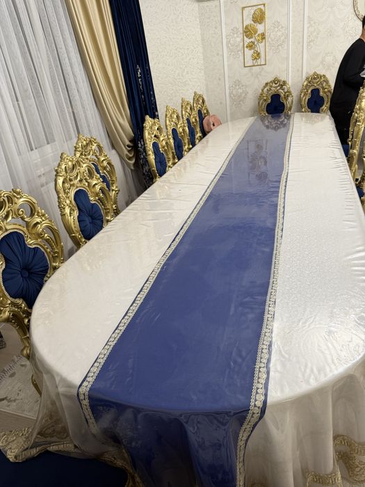 Продам стол 4-4/5 м