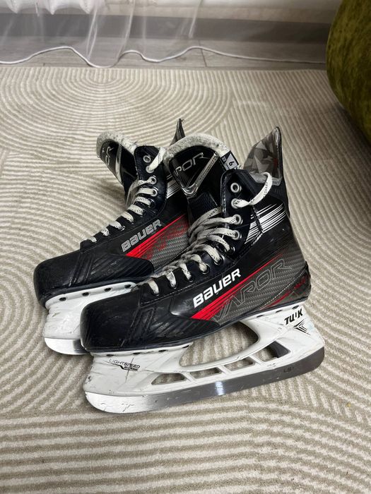 Коньки Bauer Select