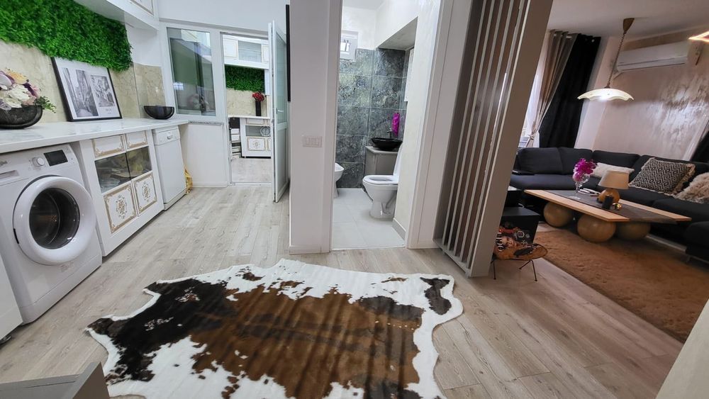 Vand apartament 3 camere