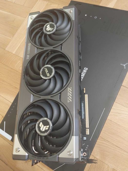 ASUS TUF RTX 5070Ti 16GB - Нова!