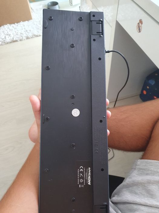 Tastatură cu fir de la vision