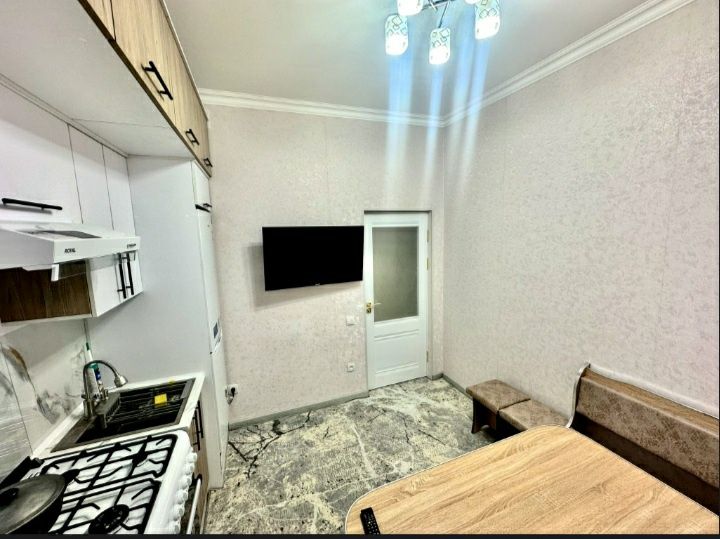 (Без маклер) Сдается 3 ком квартиру в аренду на долгий срок - 600$/мес