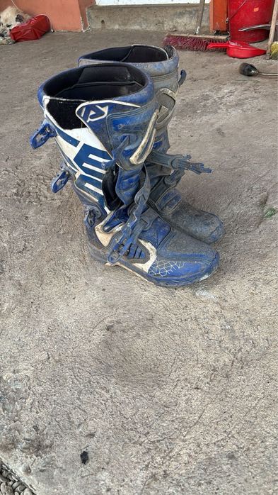 Vand cizme enduro