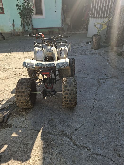 ATV. De. Vânzare