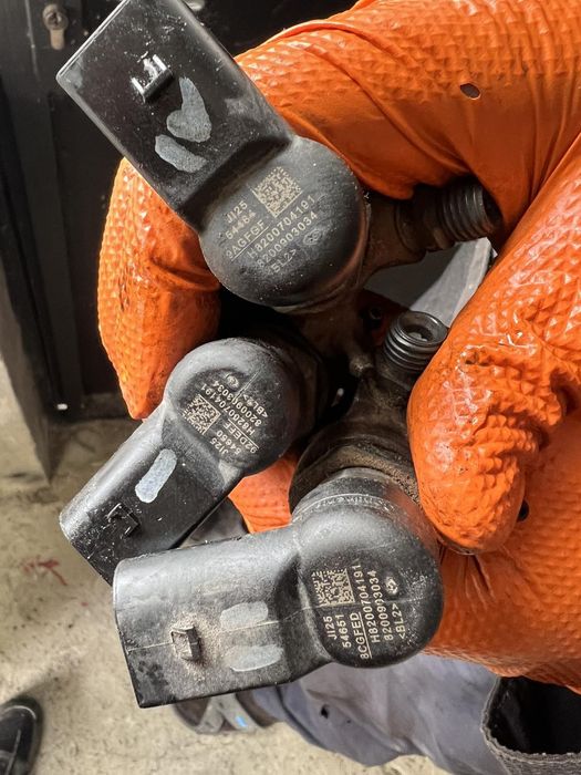 Части двигател 1.5 dci К9К