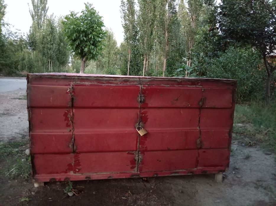 Sandiq sotiladi temirdan yasalgan