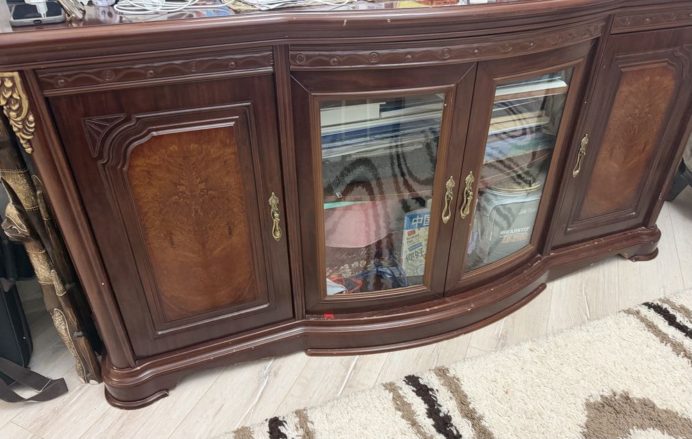 Комод с зеркалом большой