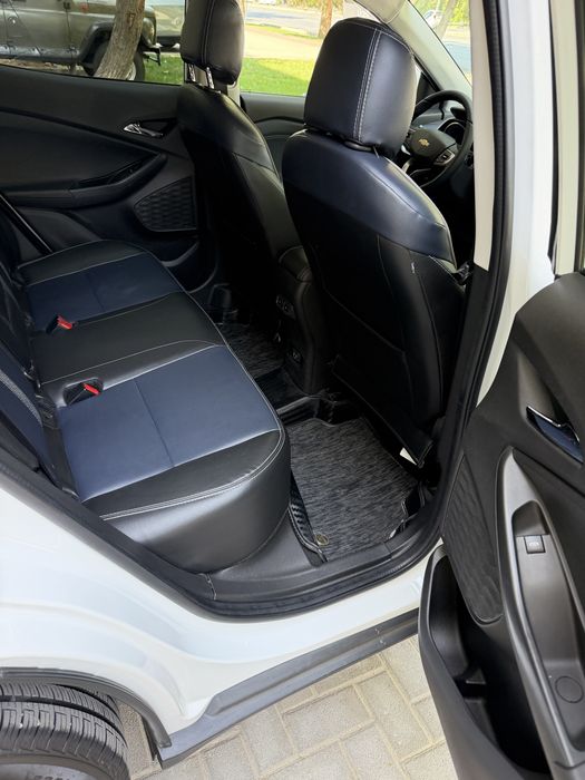 Tracker Premier Plus Toza 2024