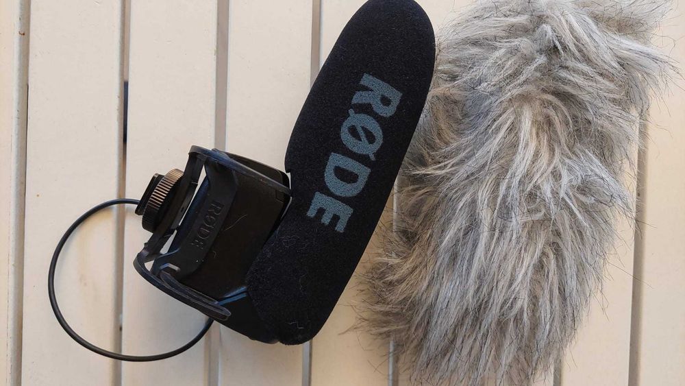 Microfon Rode videomic pro cu protectie vant