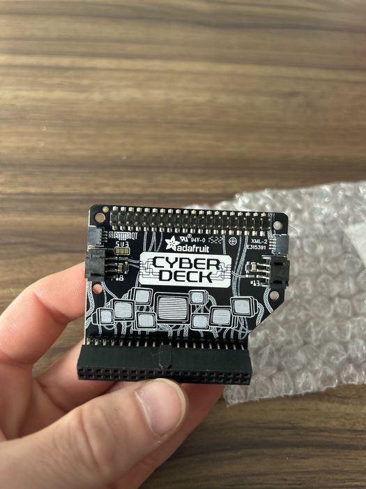 Adafruit Cyberdeck Bonnet pentru Raspberry Pi 400