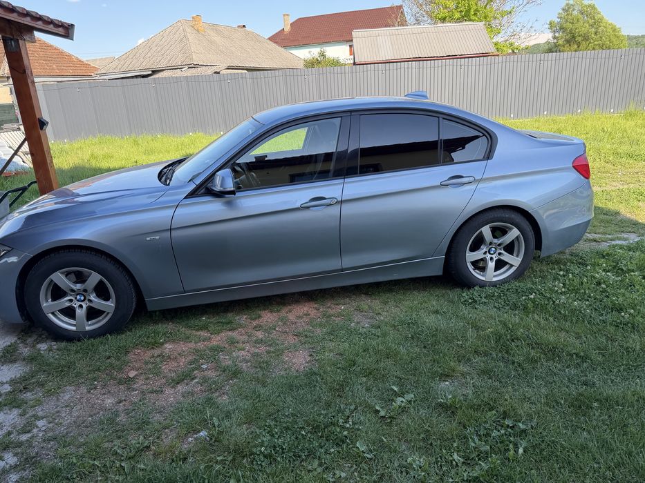 Bmw f30 320D.