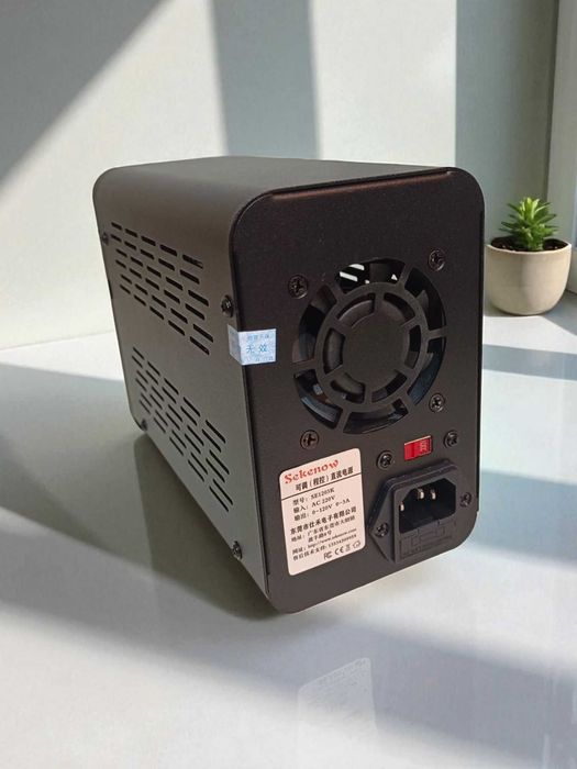 Зарядное устройство - блок питания 120 вольт/3 А