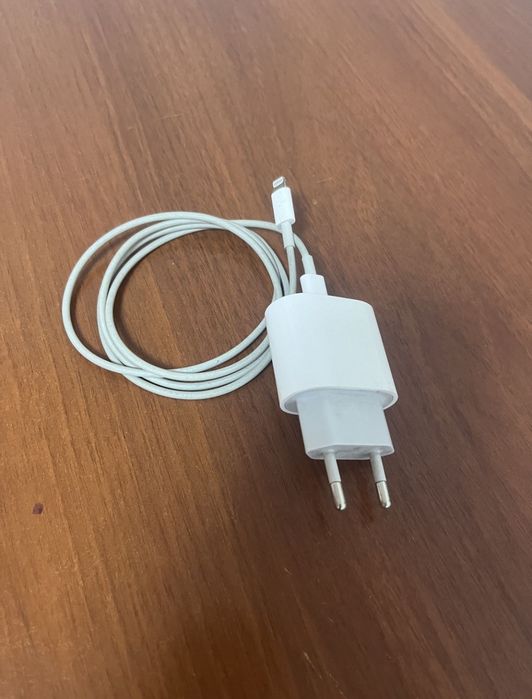 Айфон зарядка сатылады