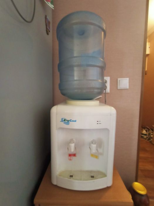Кулер для воды, в отл состоянии