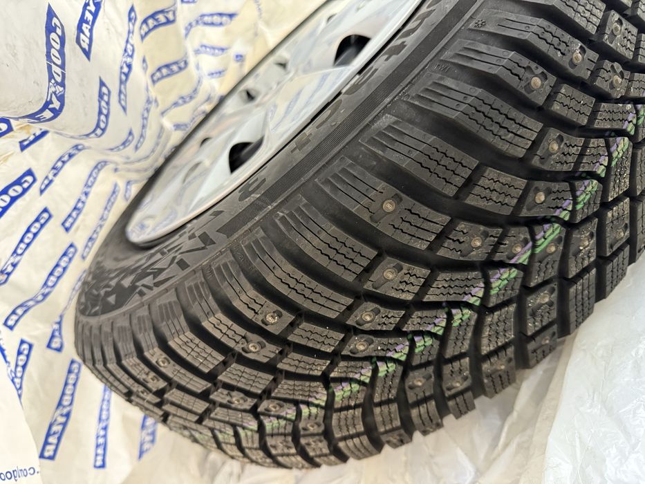 Шины зимние новые