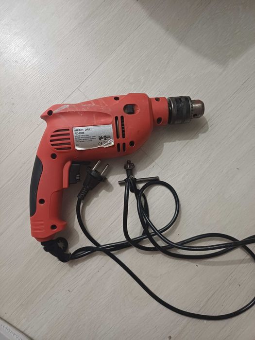 Masina de gaurit cu percutie Raider RD-ID06, 500W - Stare buna