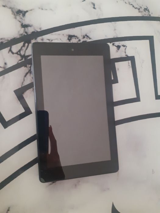 Vând sau schimb tableta Amazon