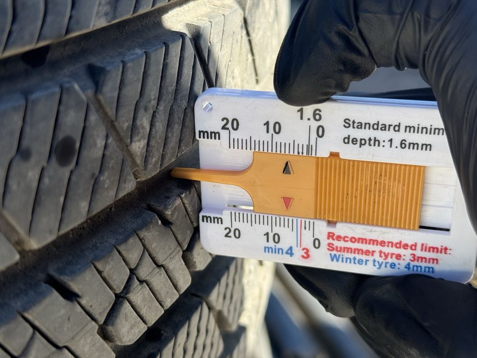 ОРИГИНАЛНИ джанти 20” Land Rover/Range Rover с НОВИ ВСЕСЕЗОННИ гуми 235/50/20