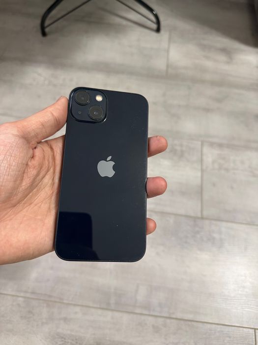 Продам iPhone 13 айфон 13