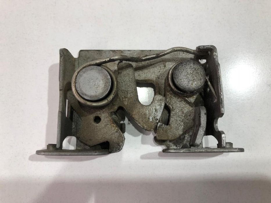 Broasca capota spate stanga / dreapta BMW X5 E70