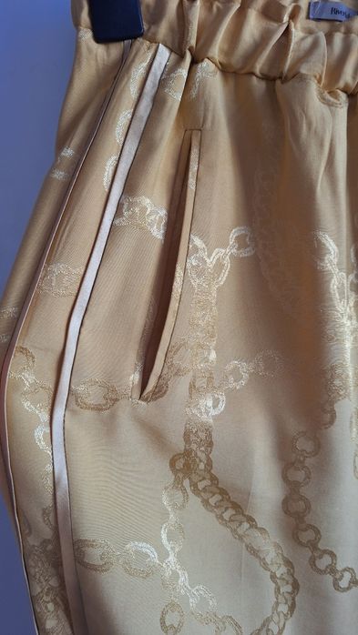 Pantaloni largi, de matase