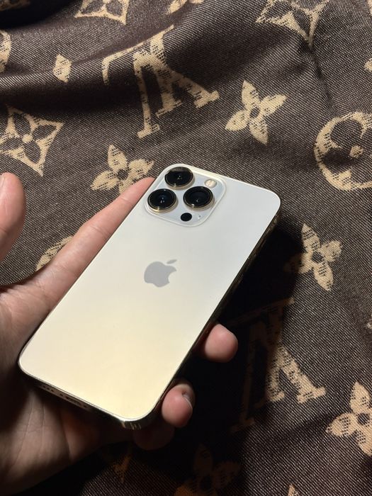 продам iphone 13 pro 128гб