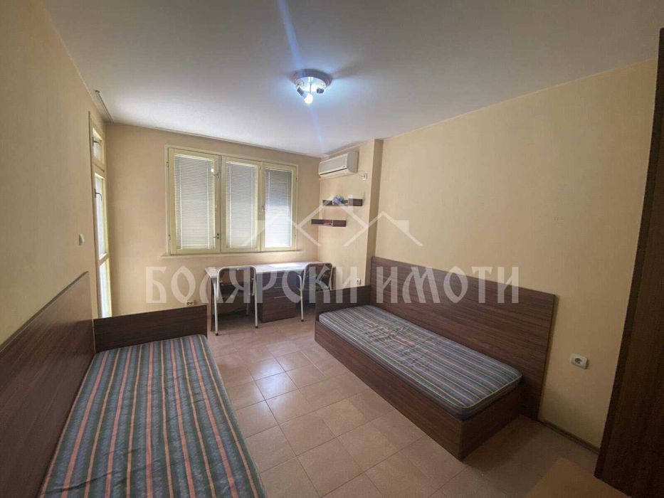 Дава се под наем Двустаен апартамент в Велико Търново, Център - 55 кв.м за 229.5 € - Снимка #1