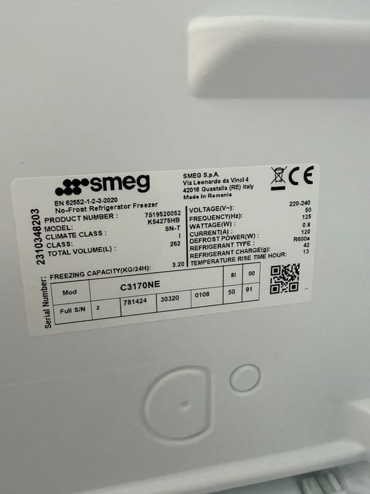 Продам Холодильники Smeg