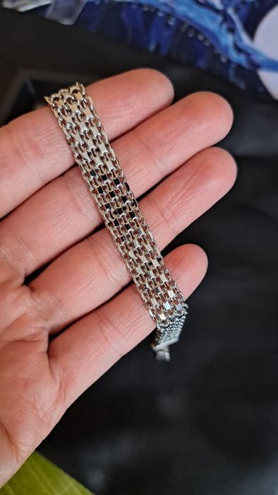 Продам браслет !!!