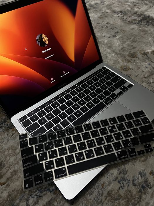 Macbook PRO 13 , m2 , 2022