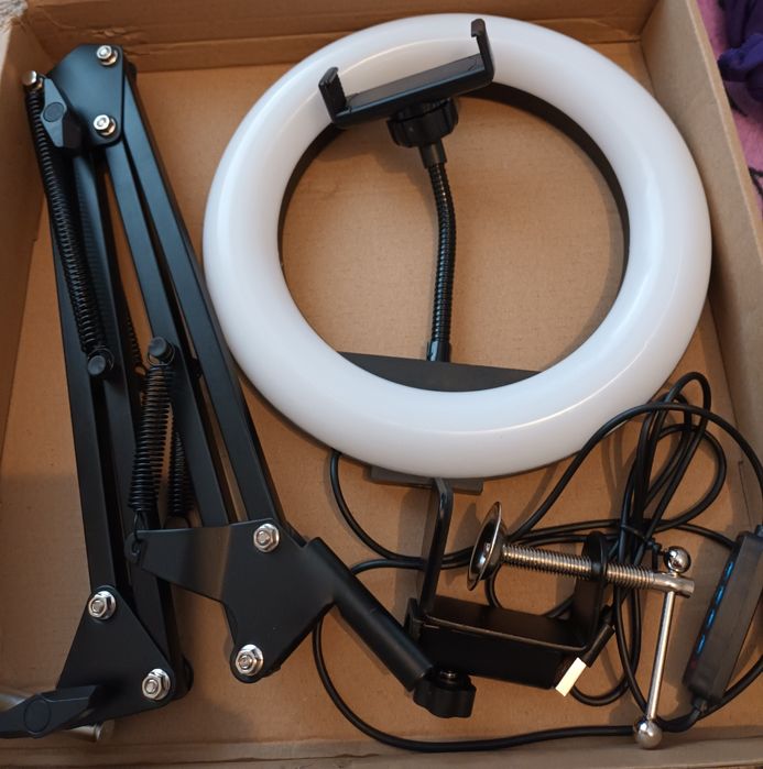 Селфи ринг за монтиране на маса или плот