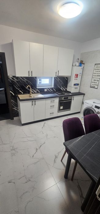 Închiriez apartament Nou la Casă (parter)550€ telefon 0723380602