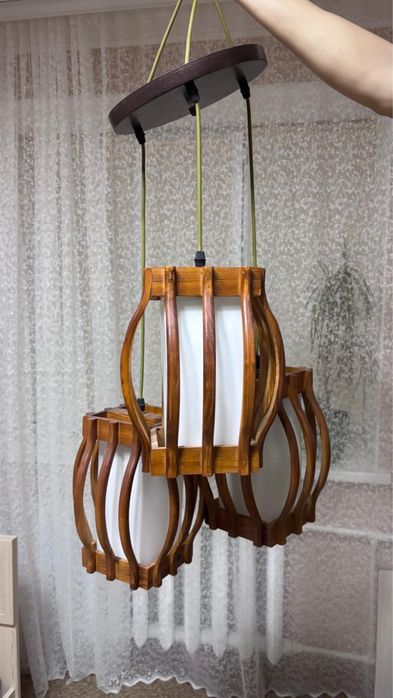 4 люстры и 1 ковер