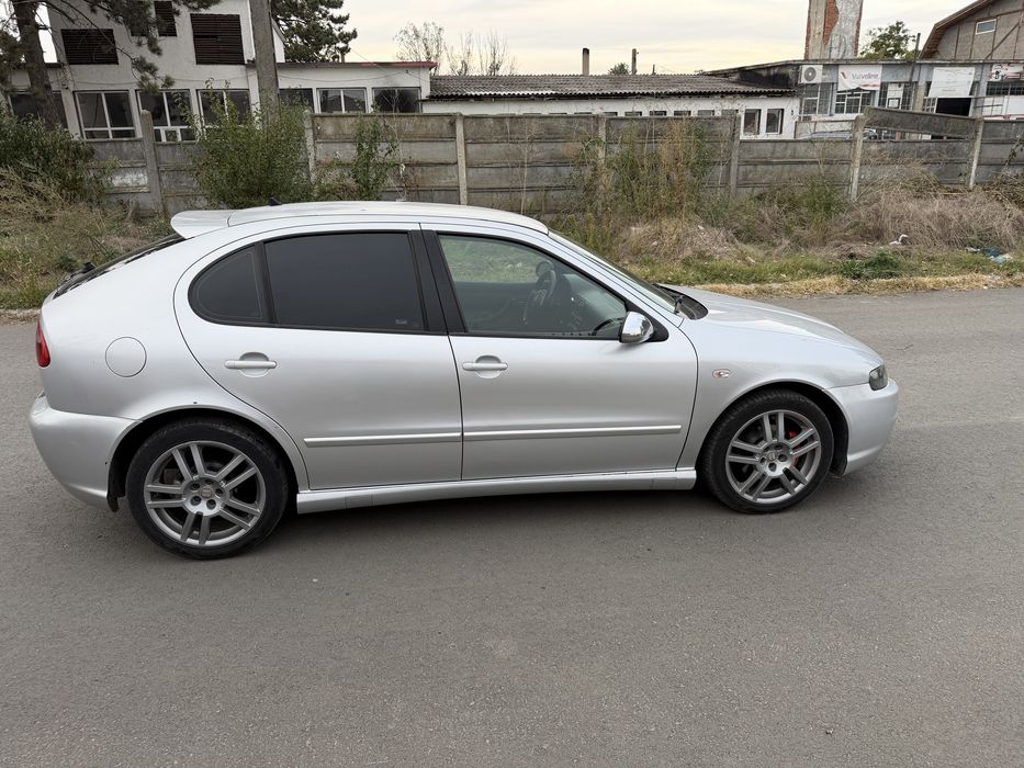 De vanzare  Seat leon 1m  Arl