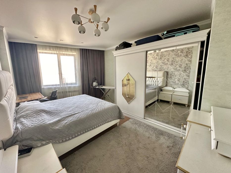 Продам спальный гарнитур, диван, тв зону