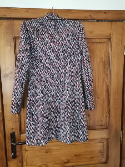 Pardesie, paltoane, haine de blana