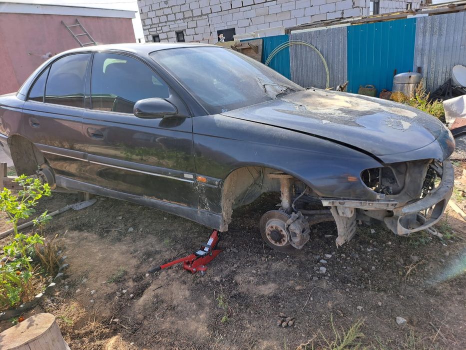 На зап части Опель Омега