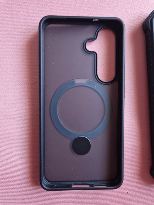 Vând 2 huse Samsung s 25