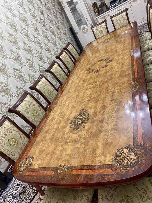 Стол и стулья 16 штук новые