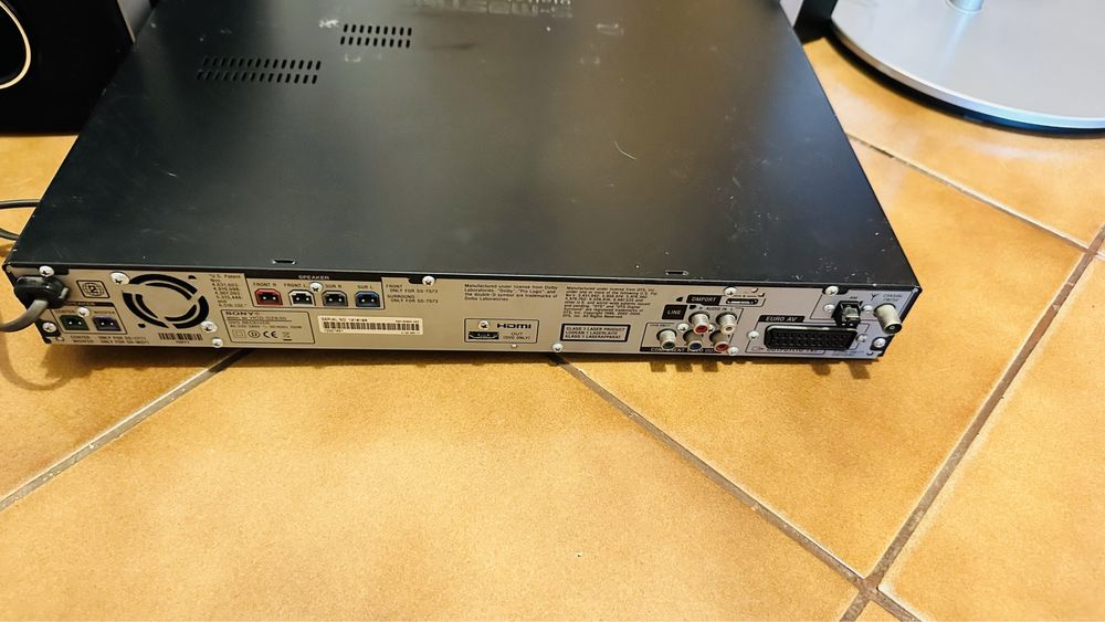 Sistem 5 plus 1 Home Cinema, Sony DAV-DZ630, sateliti, subwoofer