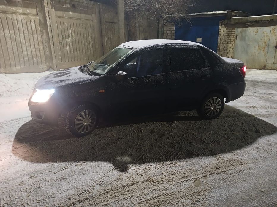 Продам Гранту 2012 года