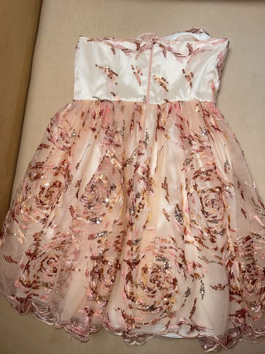 Rochie facută la comandă