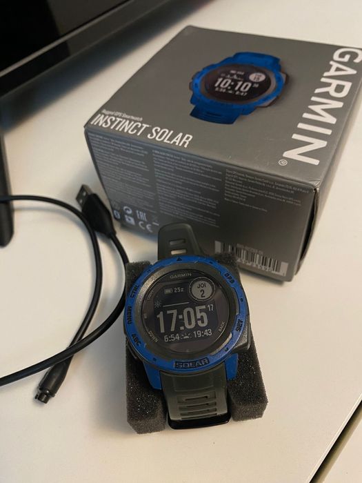 Garmin Instict solar