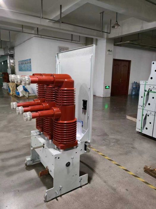 реклоузер  35кв(40.5) внутреннего типа