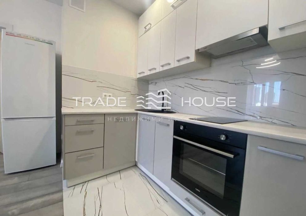 Дава се под наем Двустаен апартамент в Пловдив, Каменица 1 - 63 кв.м за 357 € - Снимка #2