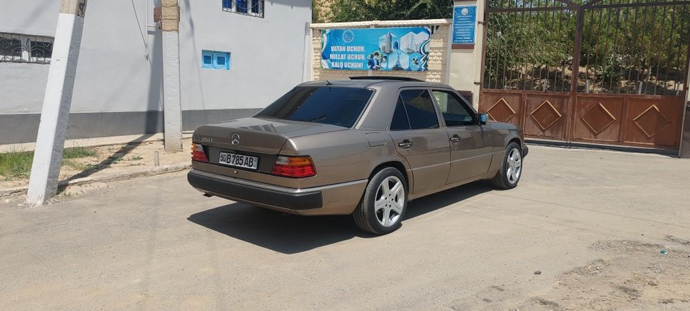 Мерседес w124 111 матор