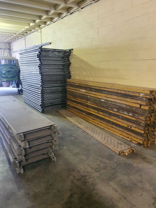 Se închiriază schelă metalică