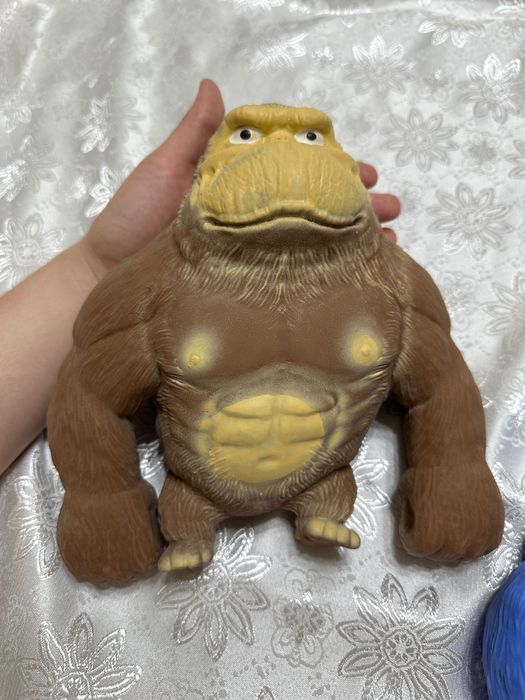 Игрушка-антистресс горилла из Tik-tok